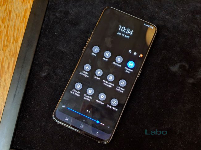 Prise en main du Samsung Galaxy A80 : le premier smartphone du Coréen à appareil photo rotatif